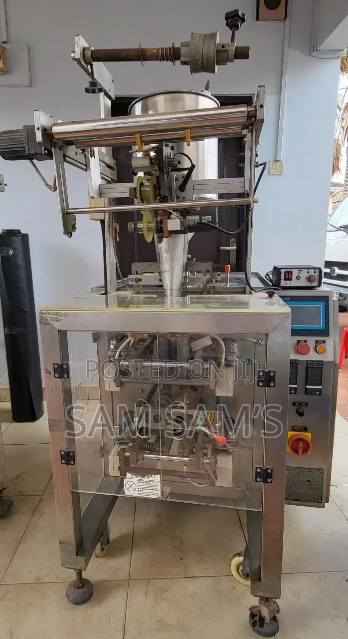 Commercial Liquid / Paste Fast Speed Industrial Packaging Machine