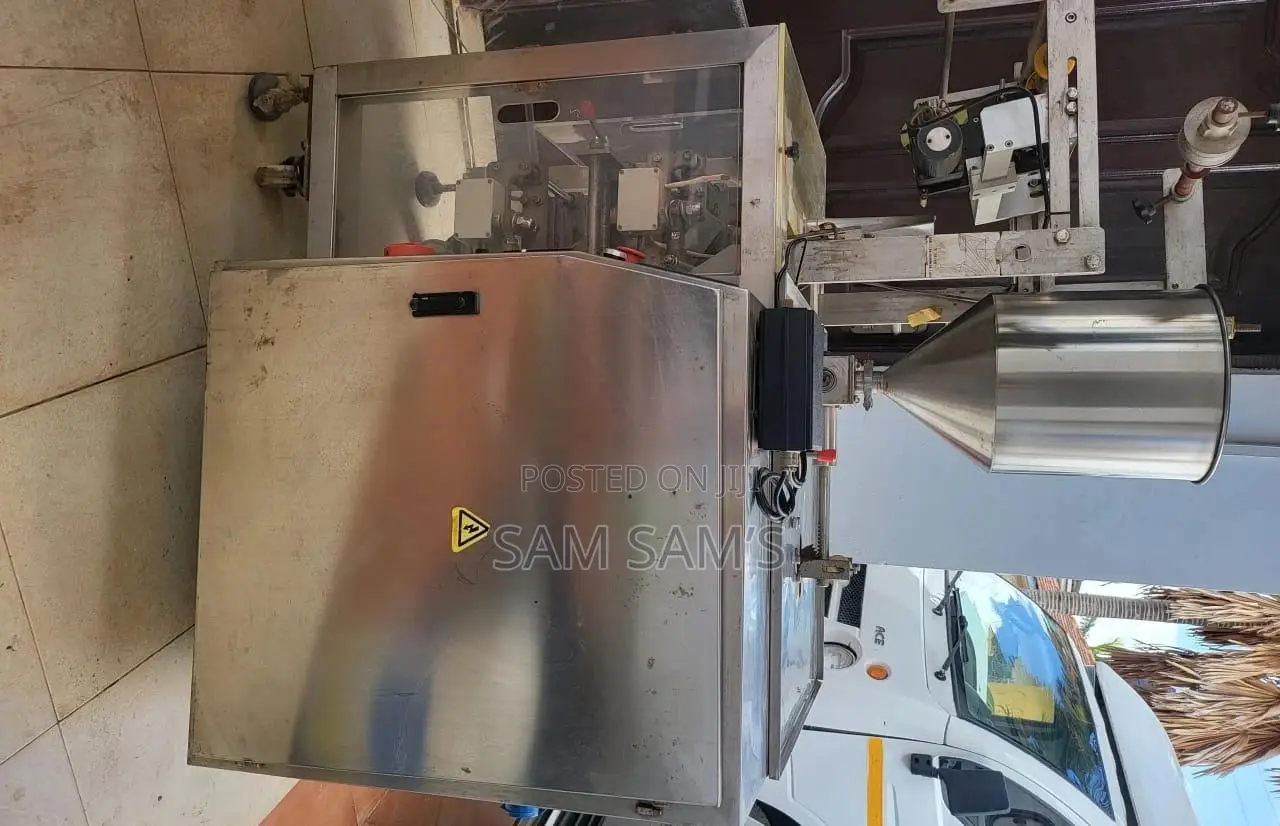 Commercial Liquid / Paste Fast Speed Industrial Packaging Machine