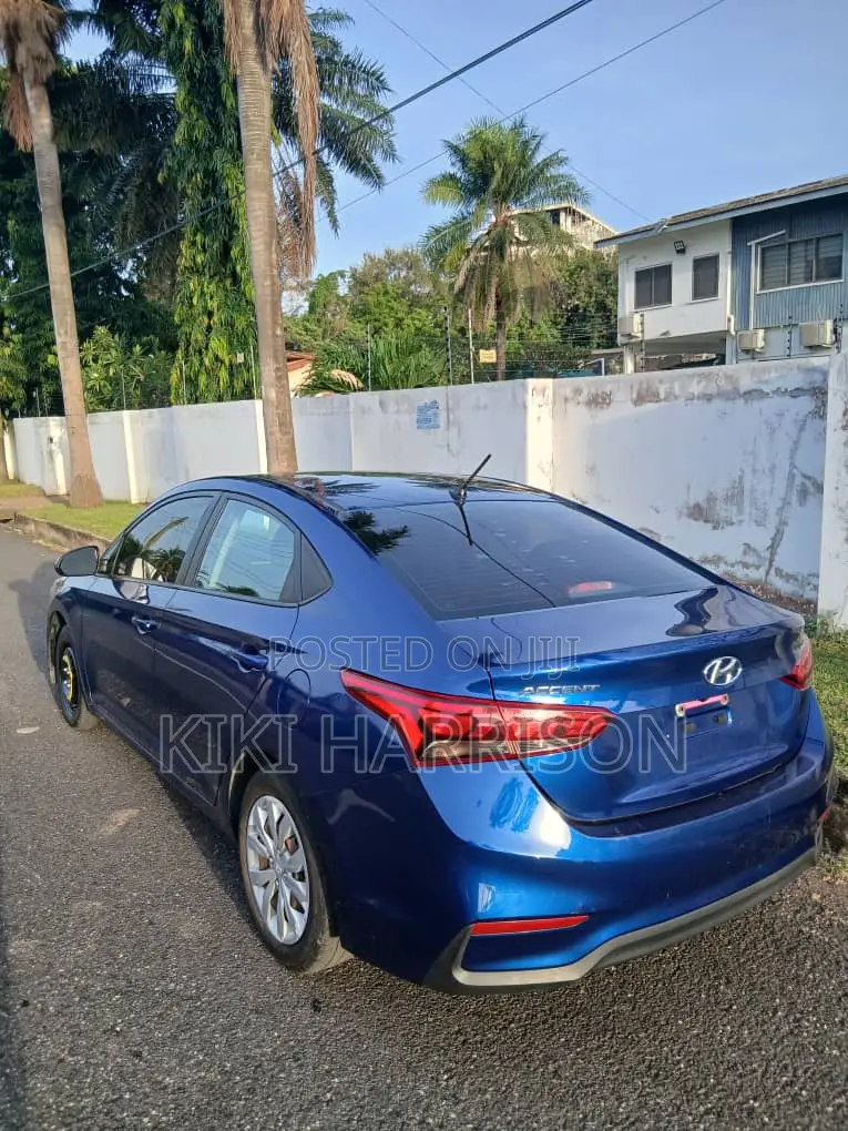Hyundai Accent SE 2021 Blue