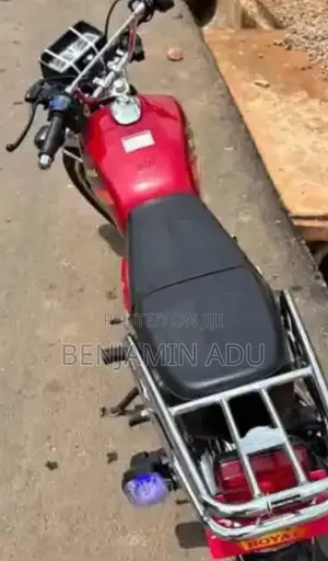 Royal RY125 2025 Red