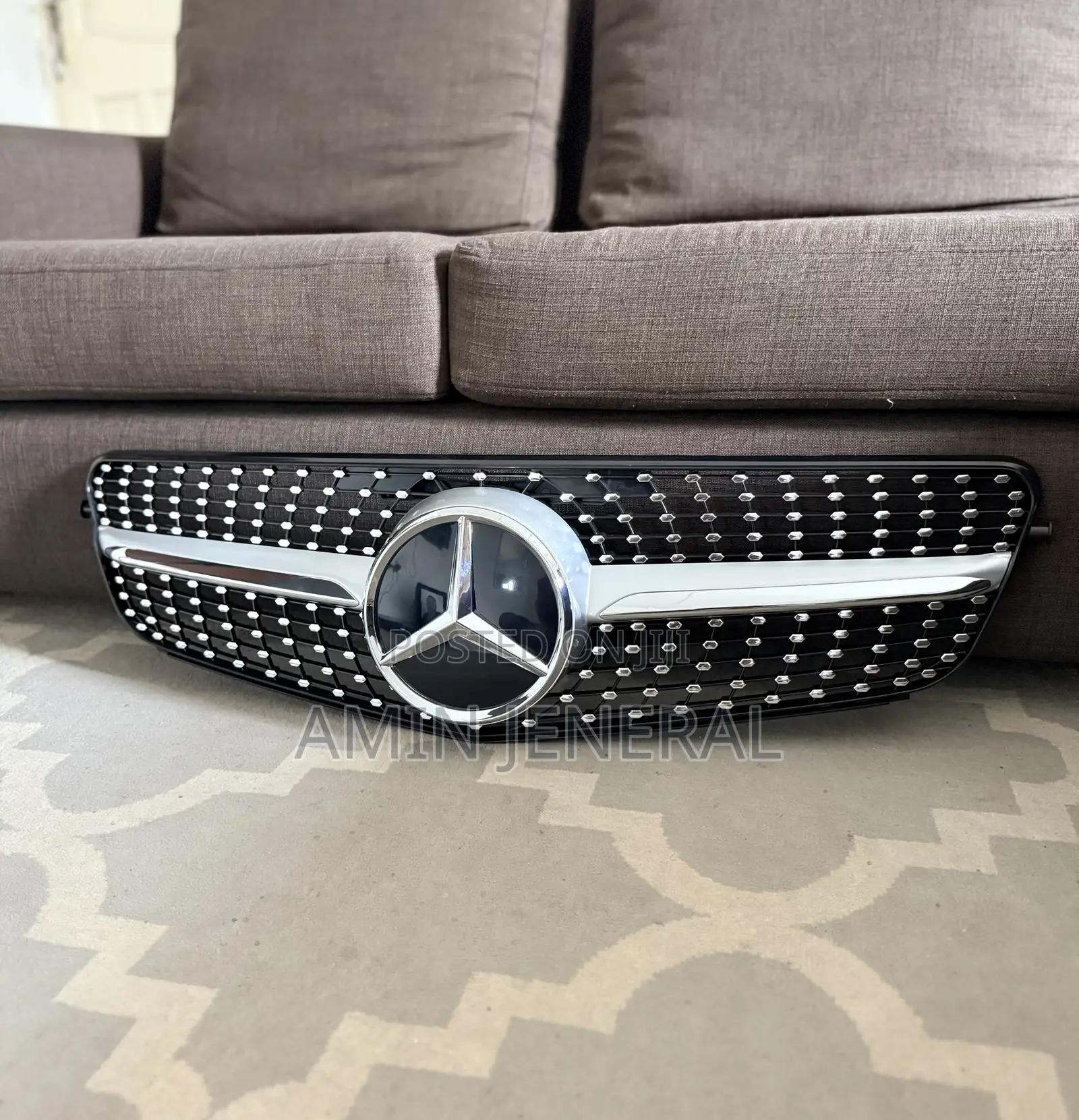 W204 Diamond Grille
