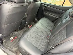 Toyota Corolla S Premium 4dr Sedan (1.8L 4cyl CVT) 2016 Silver