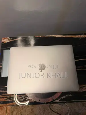 New Laptop Apple MacBook Pro 2019 16GB Intel Core 5 SSD 256GB