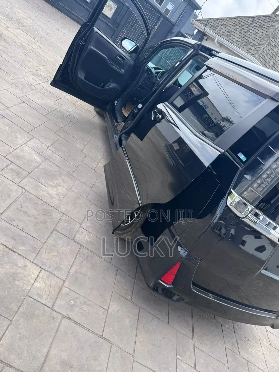 Toyota Voxy 2014 Black