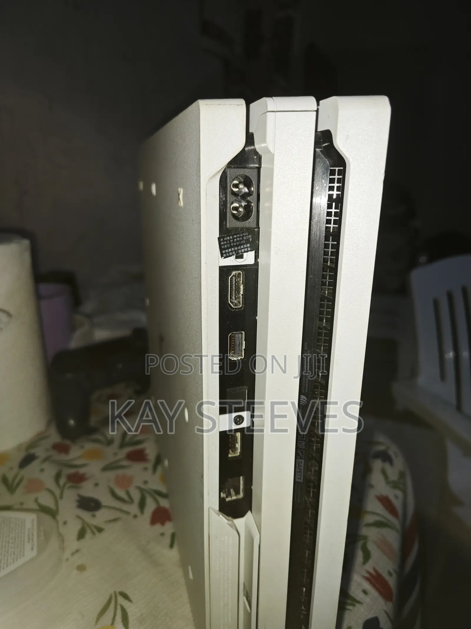 Used Ps4 Pro 1tb With 2 Controllers