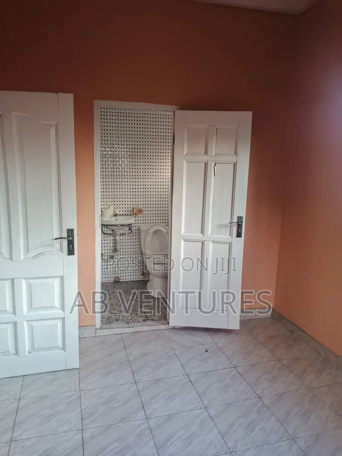 1bdrm Apartment in Dvla, Adenta for rent