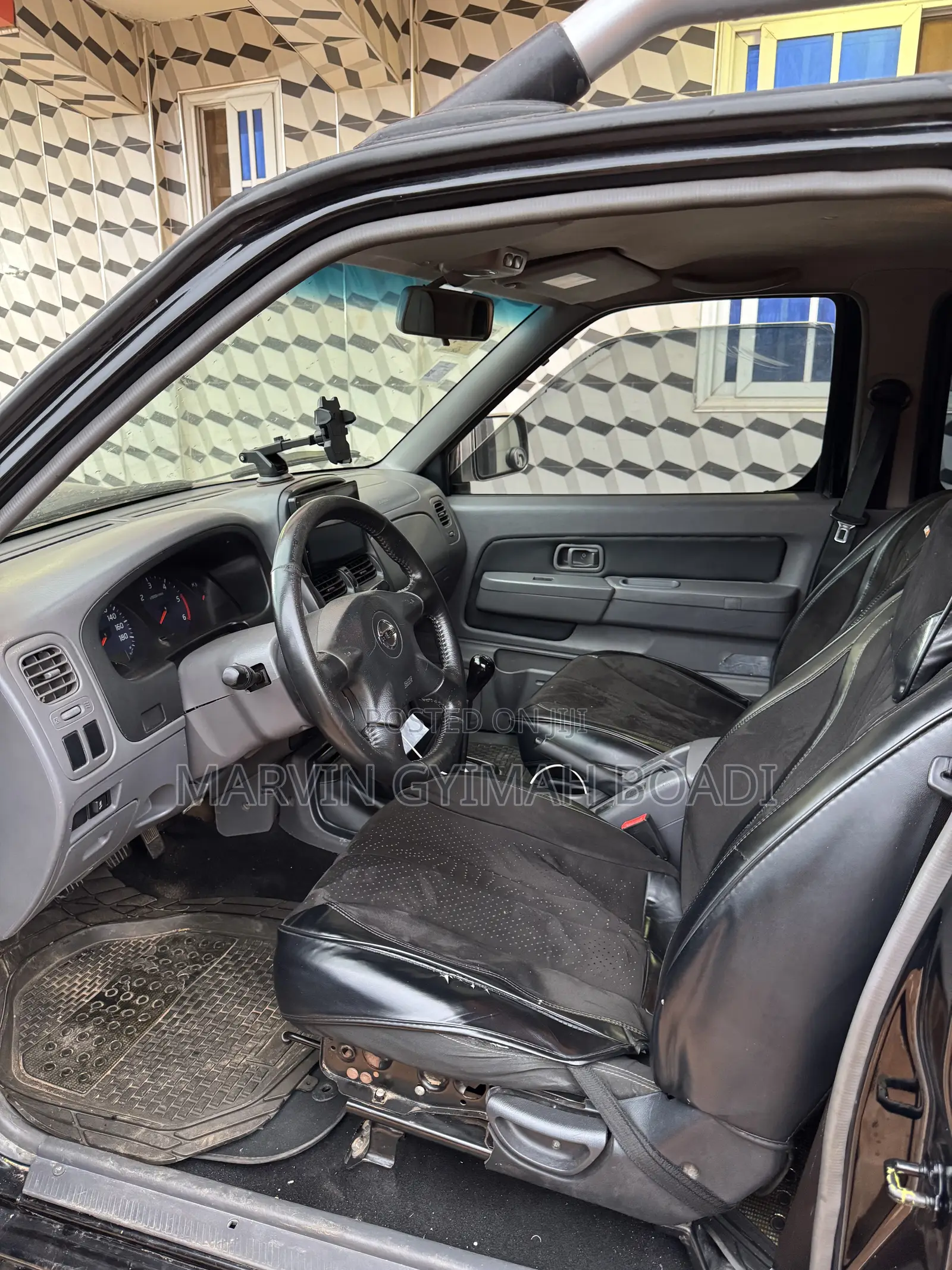 Nissan Hardbody 2018 Black
