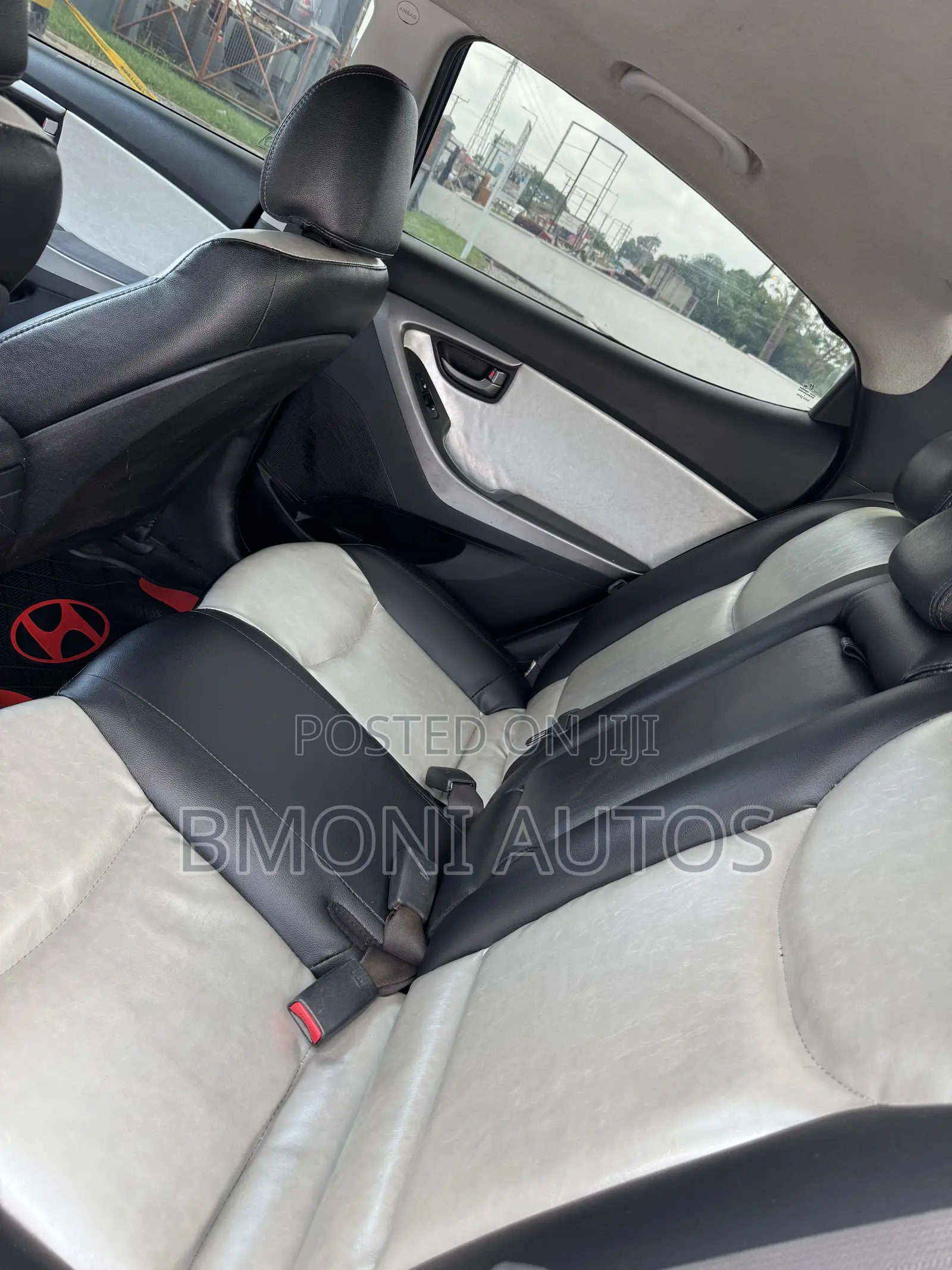 Hyundai Elantra Limited Sedan FWD (1.8L 4cyl 6A) 2013 Blue