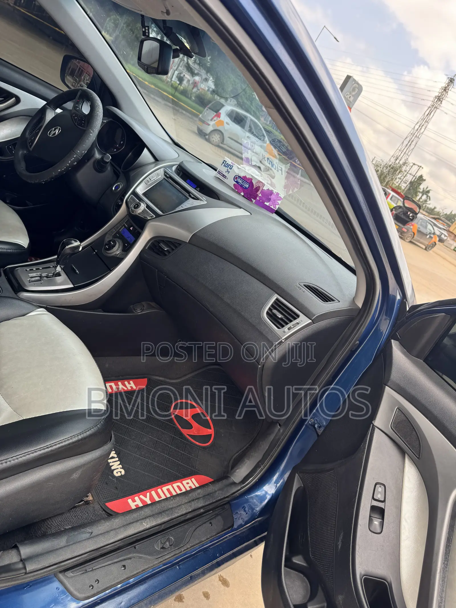 Hyundai Elantra Limited Sedan FWD (1.8L 4cyl 6A) 2013 Blue