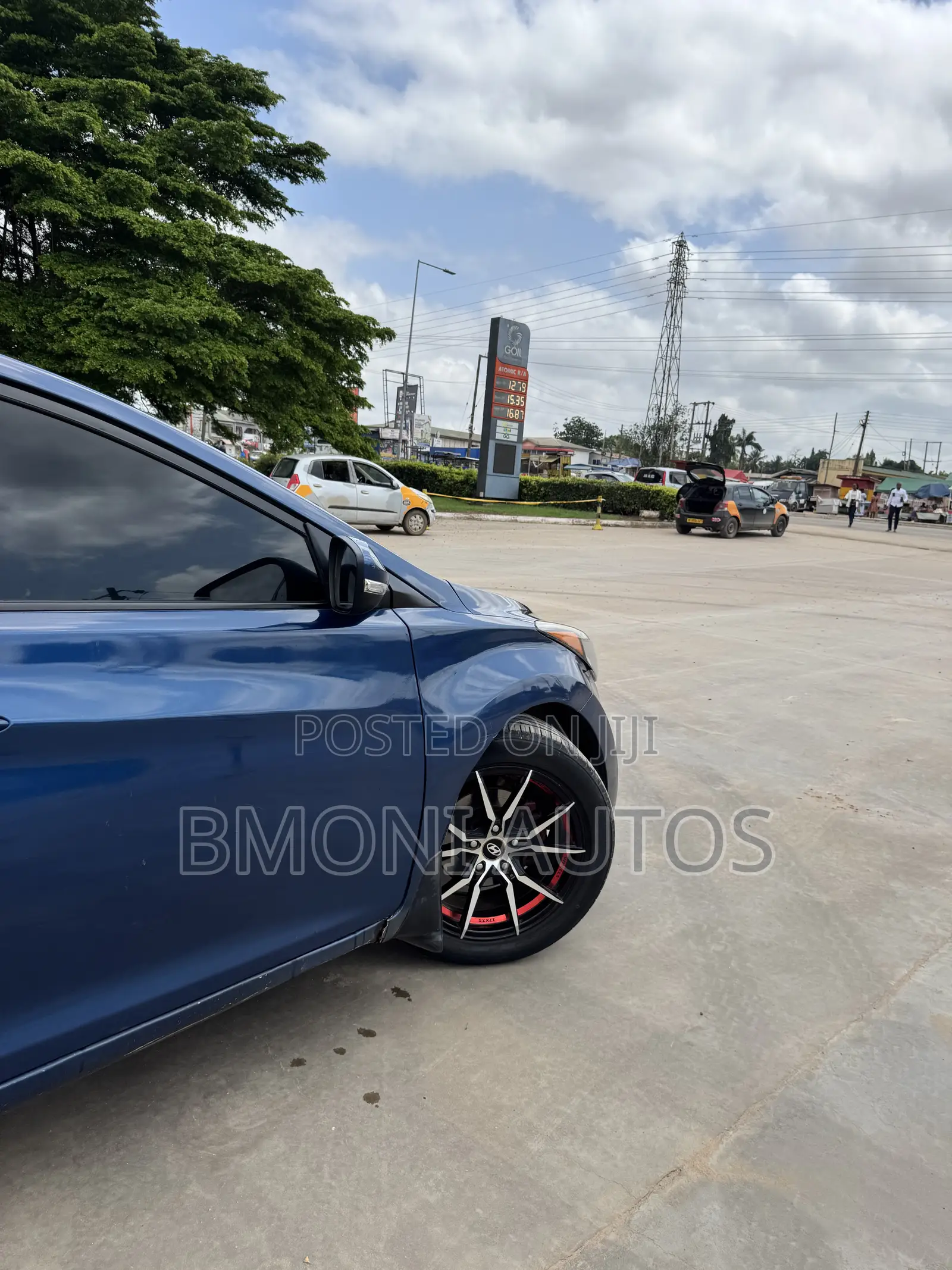 Hyundai Elantra Limited Sedan FWD (1.8L 4cyl 6A) 2013 Blue