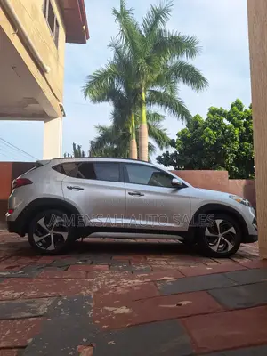 Hyundai Tucson Limited AWD 2018 Silver