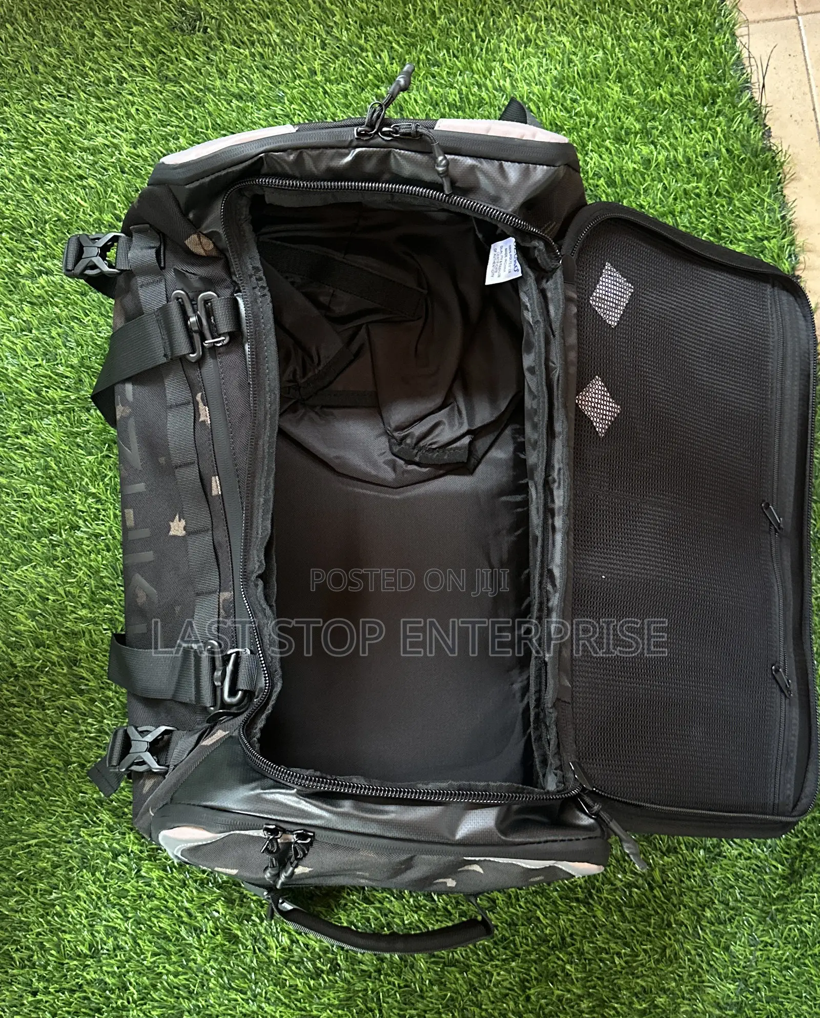 Quality and Classic Traveling Bag