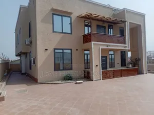 4bdrm House in J&J Estate Limited, Kumasi Metropolitan for sale
