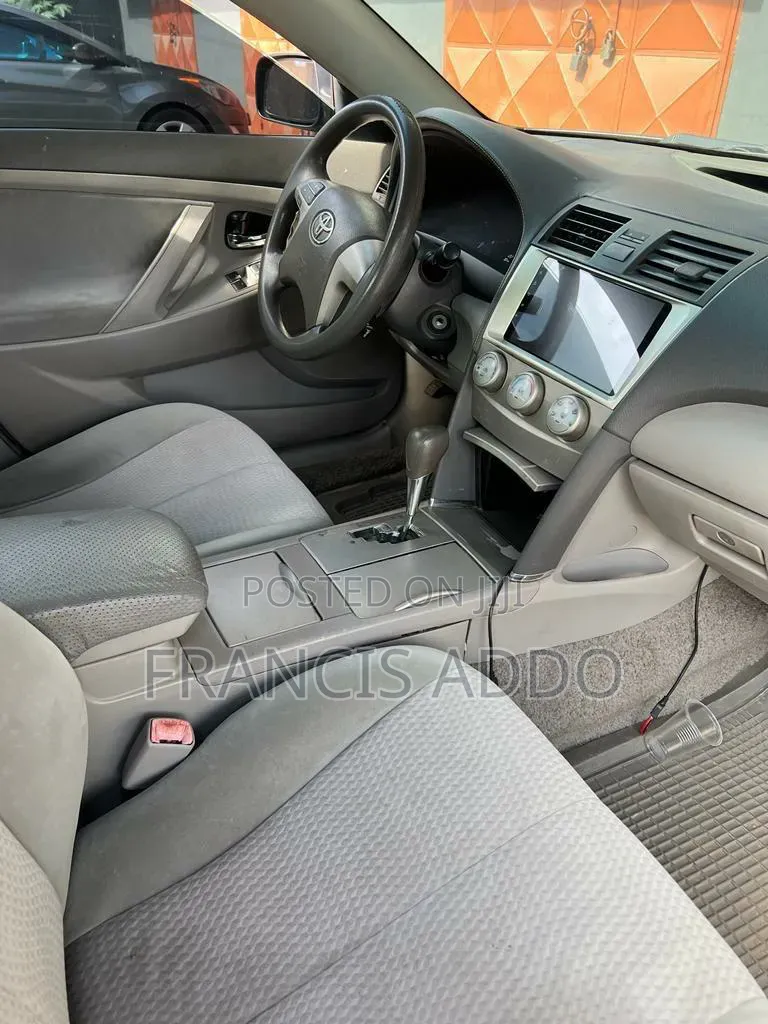 Toyota Camry 2011