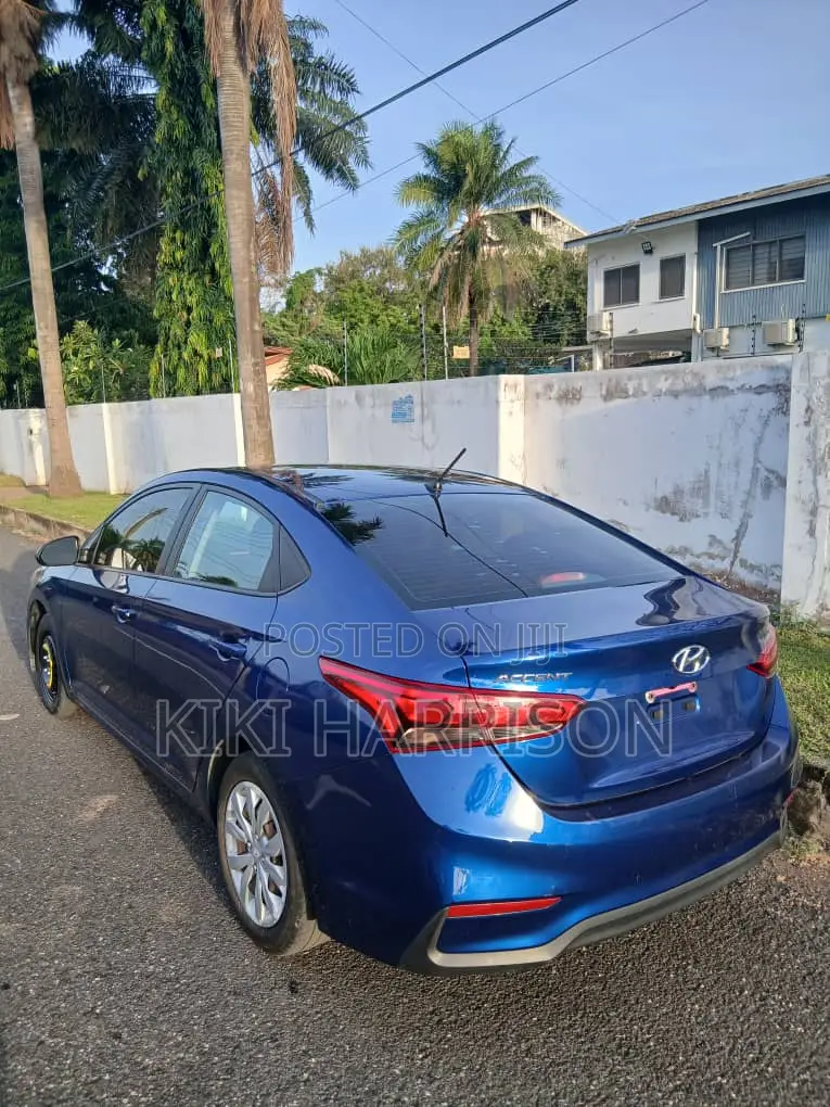 Hyundai Accent SE 2021 Blue