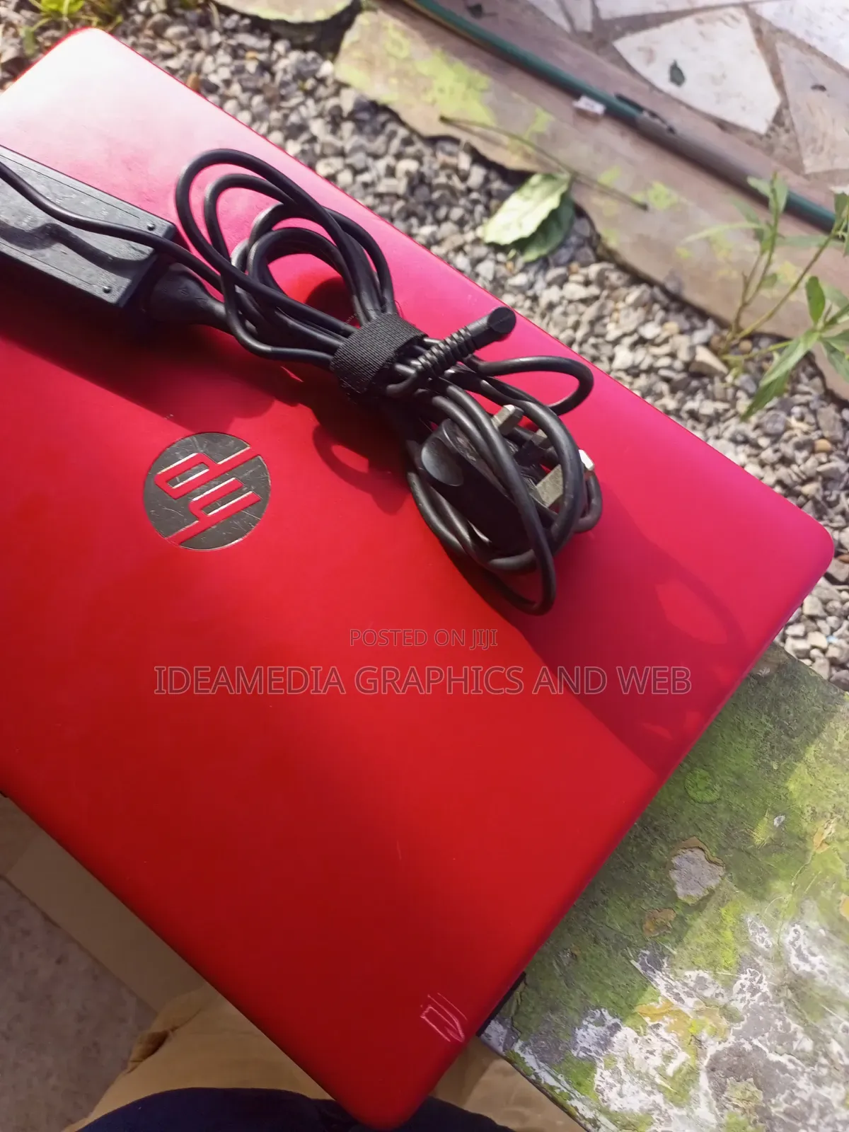 Laptop HP 15 12GB Intel Pentium HDD+SSD 700GB
