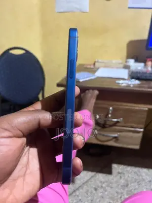 Apple iPhone 12 64 GB Blue
