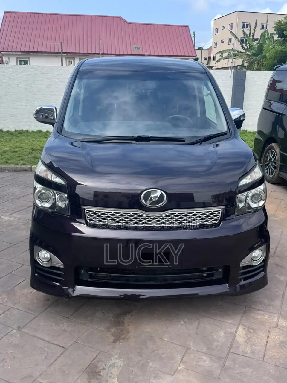 Toyota Voxy 2012 Black