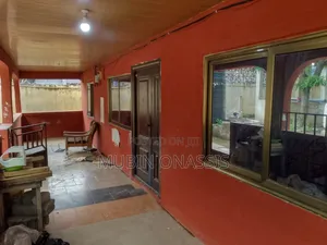 2bdrm Apartment in Items Property, Housing Down for rent