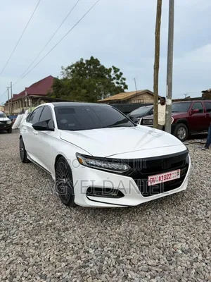 Honda Accord Touring 2.0T 2018 White