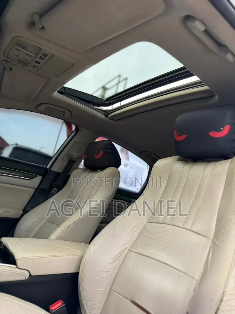 Honda Accord Touring 2.0T 2018 White