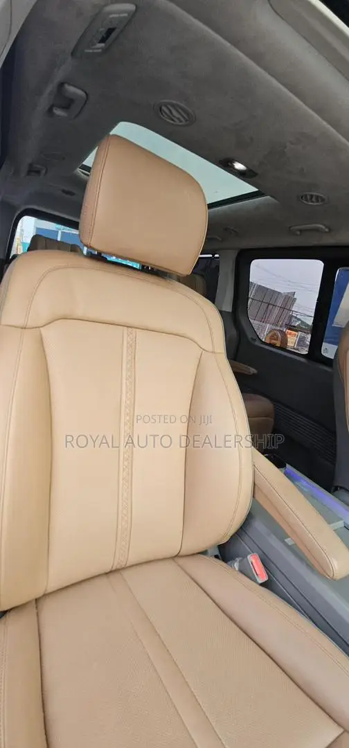Hyundai Starex 2023 White