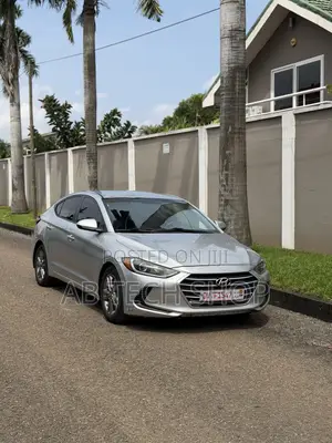 Hyundai Elantra Sport Sedan FWD (1.6L 4cyl 6M) 2017 Silver