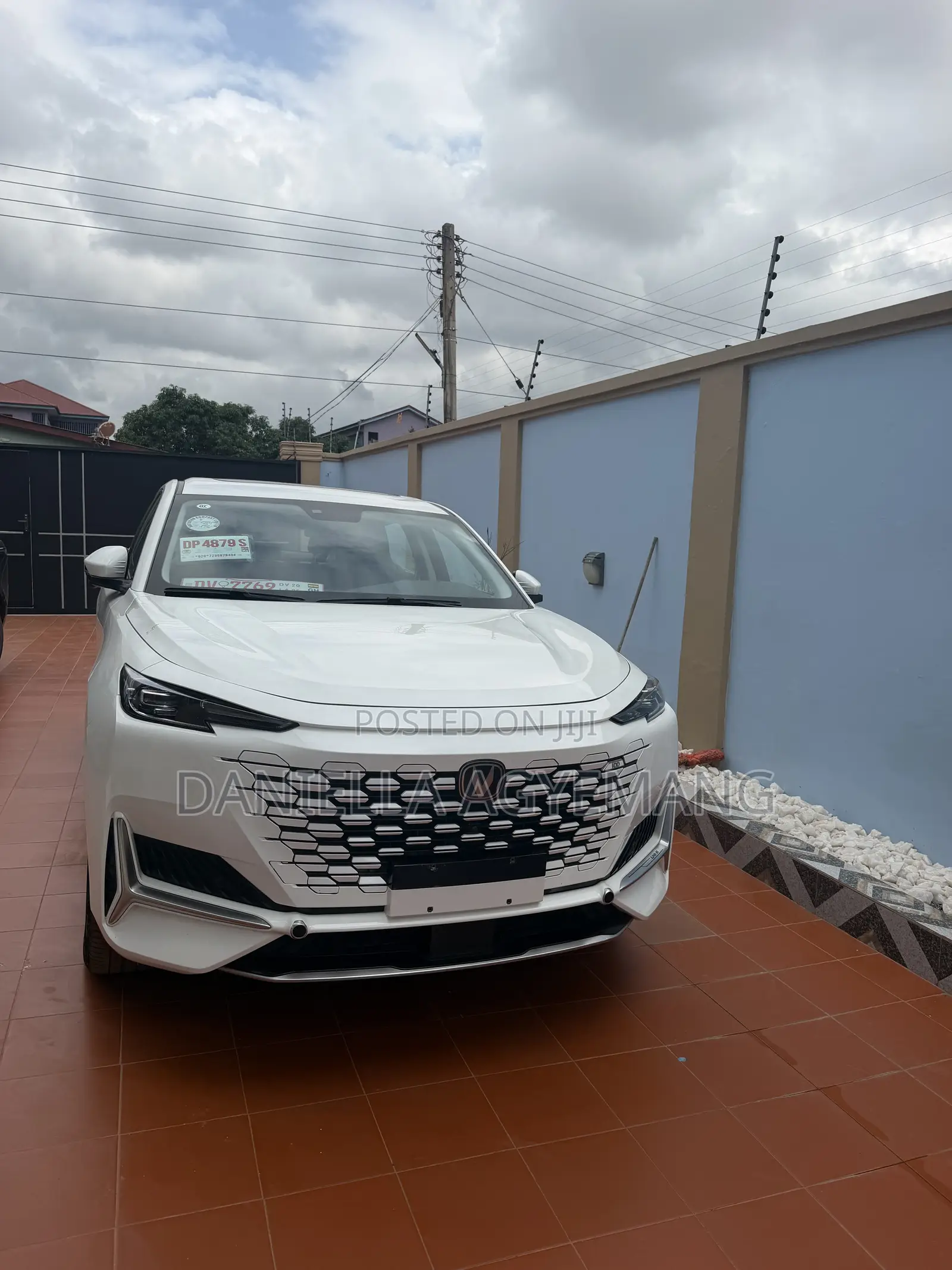 Changan UNI-K 1.5 Hybrid FWD 2023 White