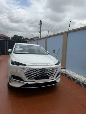 Changan UNI-K 1.5 Hybrid FWD 2023 White