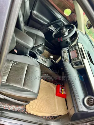 Toyota RAV4 Limited 4dr SUV (2.5L 4cyl 6A) 2015 Gray