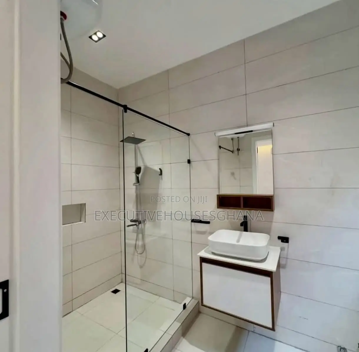 4bdrm House in Oyarifa for sale