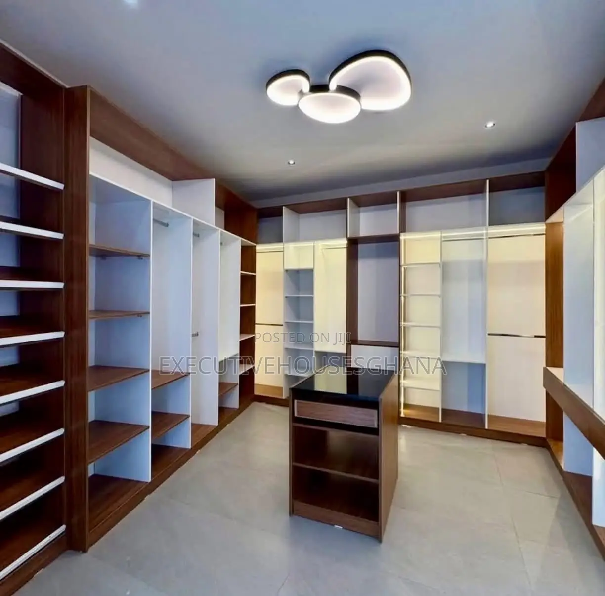 4bdrm House in Oyarifa for sale