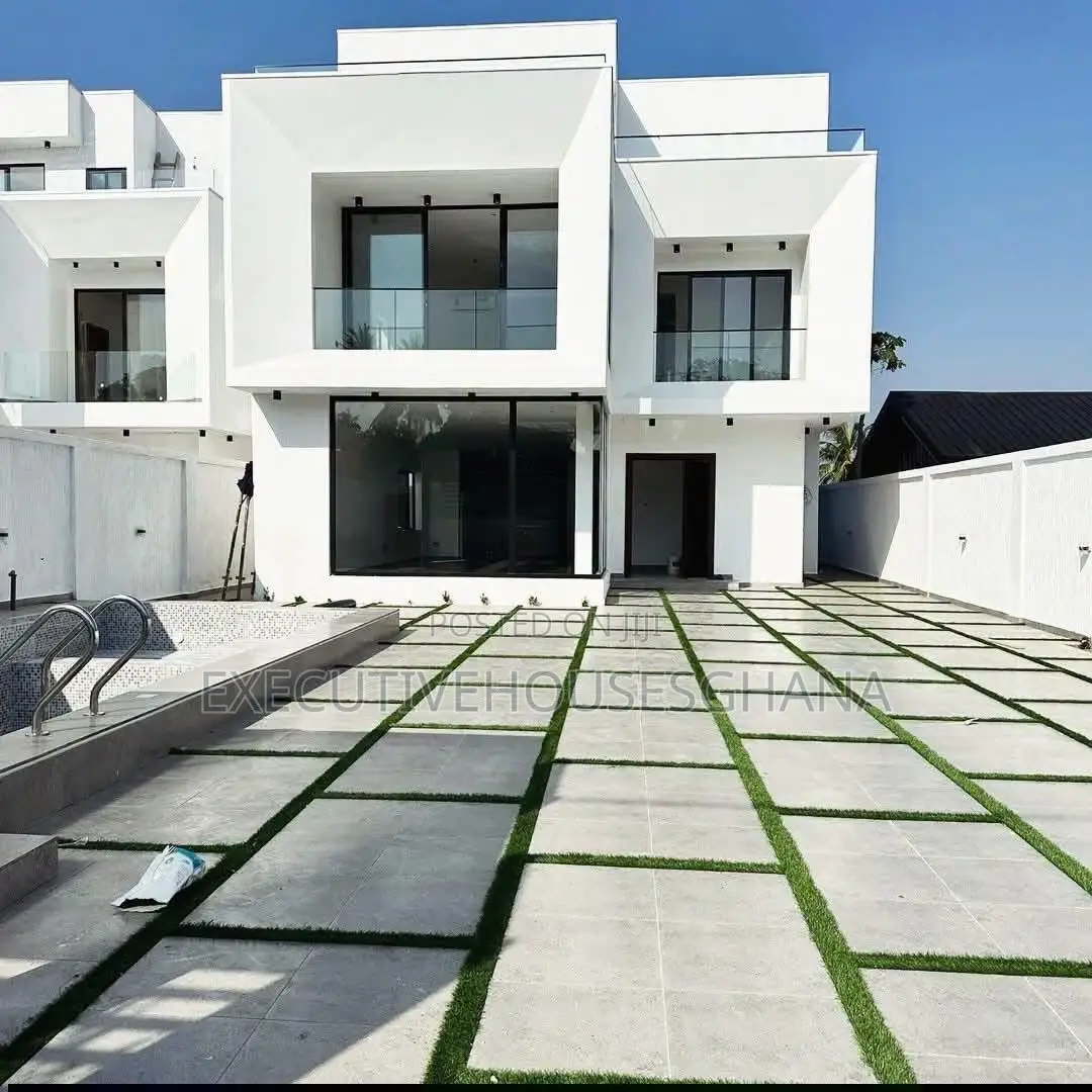 4bdrm House in Ashaley Botwe for sale