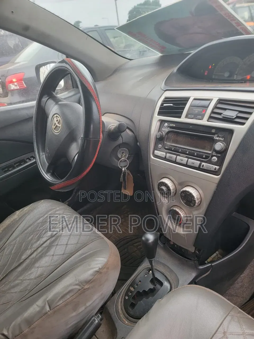 Toyota Yaris 2010 Red
