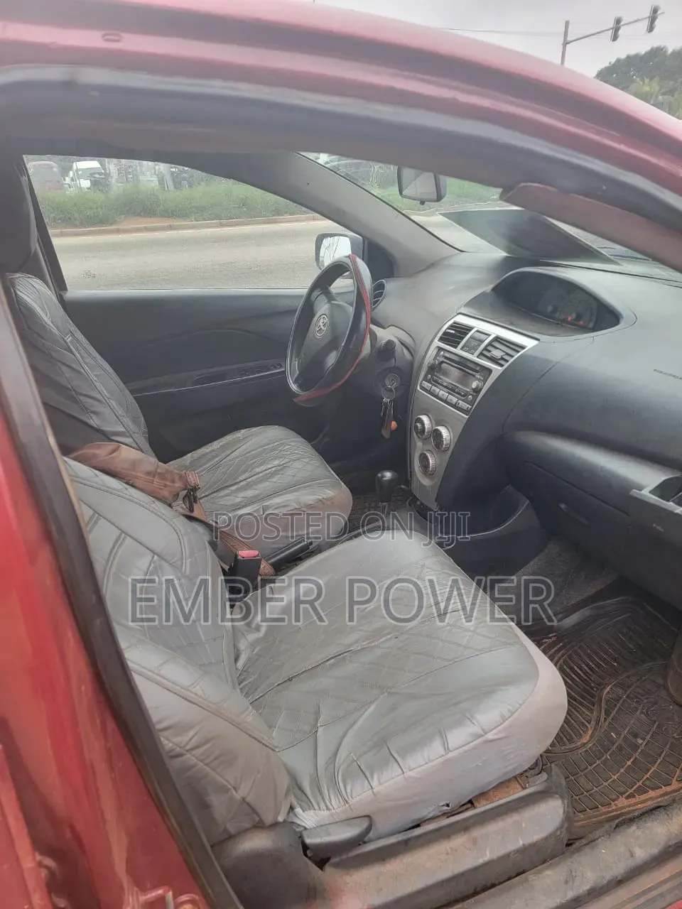 Toyota Yaris 2010 Red