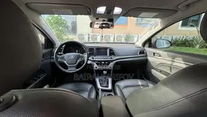 Hyundai Elantra Value Edition 2018 Silver