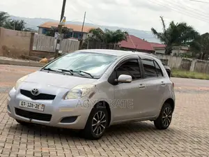 Toyota Vitz 1.3 AWD 3dr 2010 Silver
