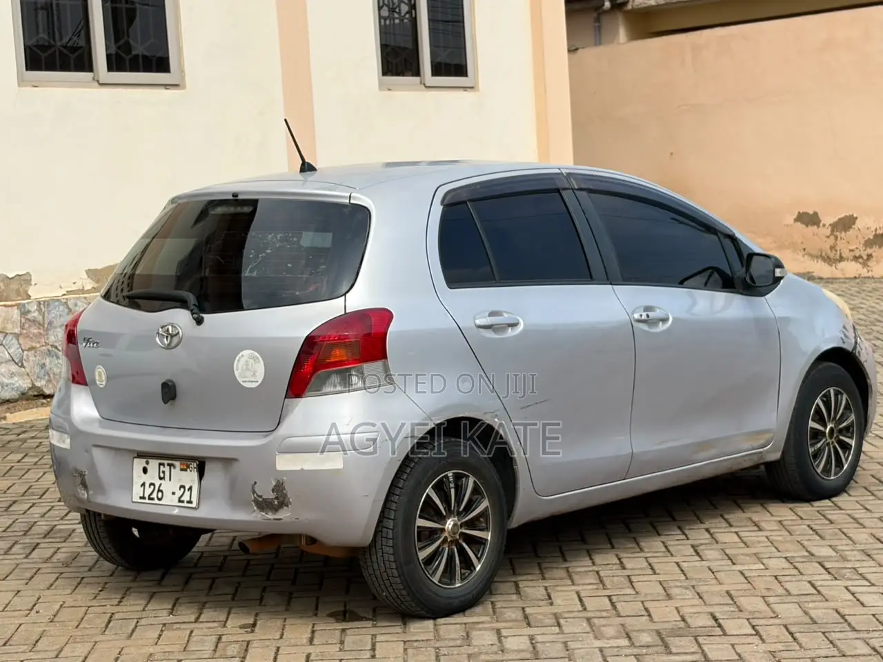 Toyota Vitz 1.3 AWD 3dr 2010 Silver
