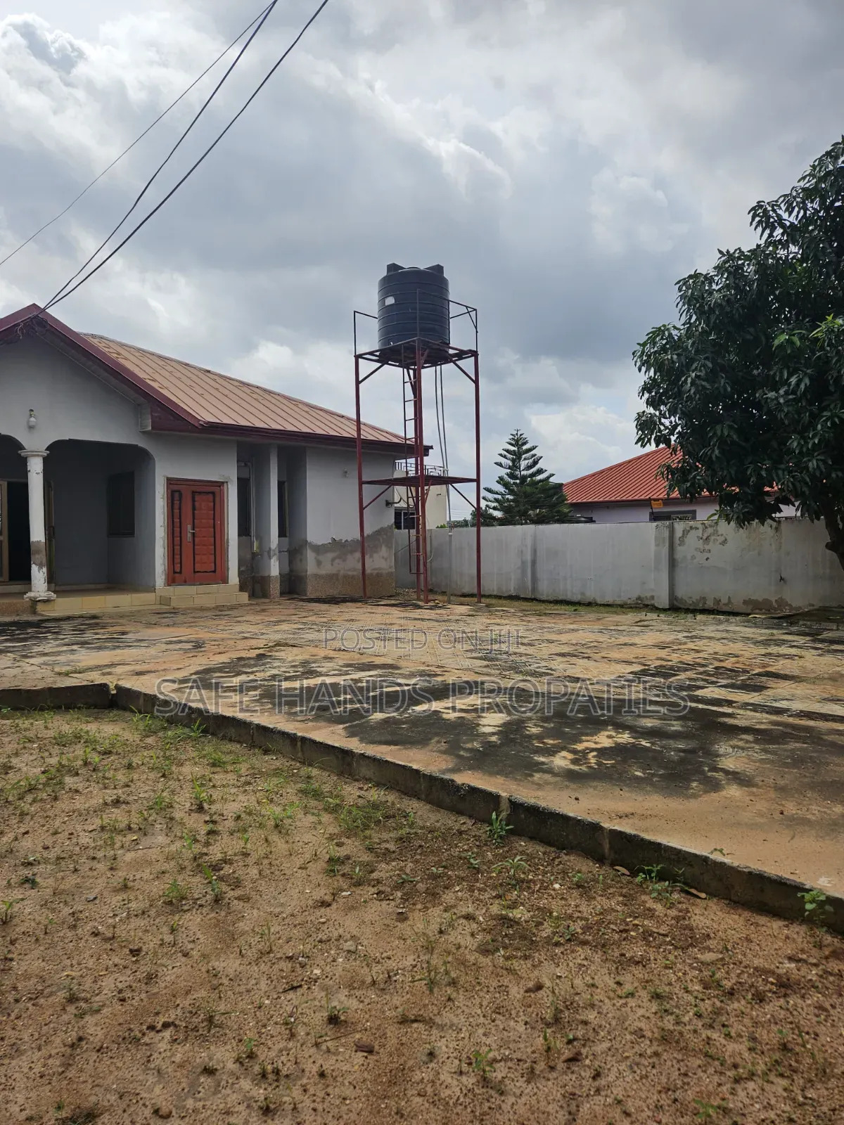 2bdrm House in Naugua Street, Lake Side Estate for sale