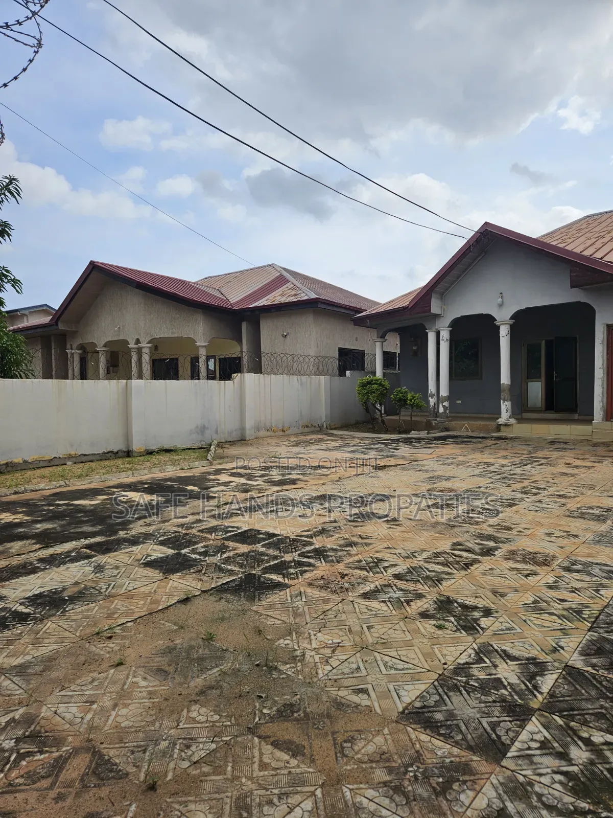 2bdrm House in Naugua Street, Lake Side Estate for sale
