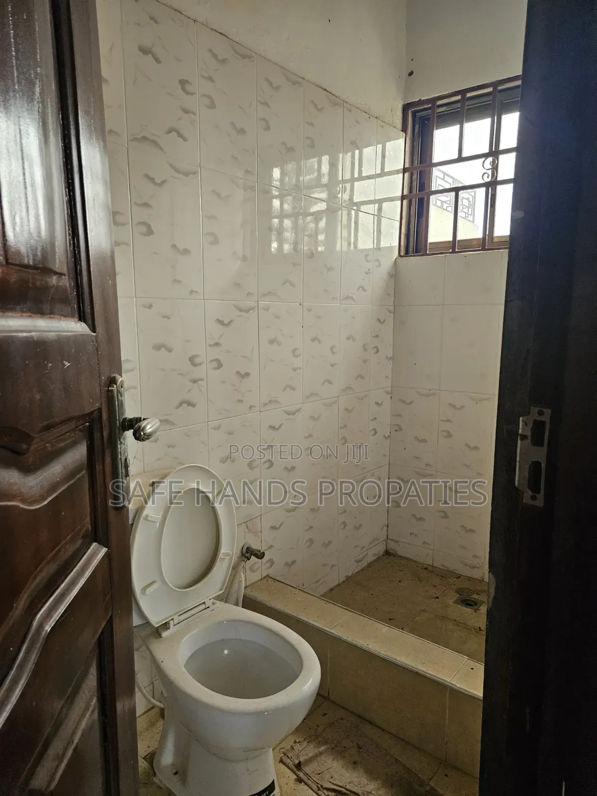 2bdrm House in Naugua Street, Lake Side Estate for sale