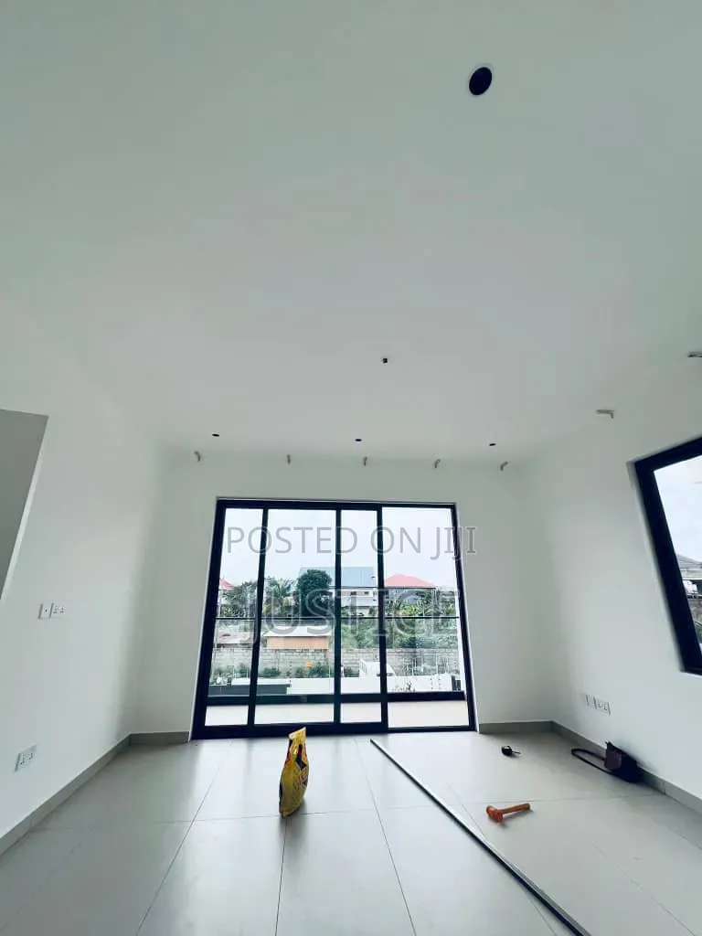 4bdrm House in Adjiringanor, Otano for sale