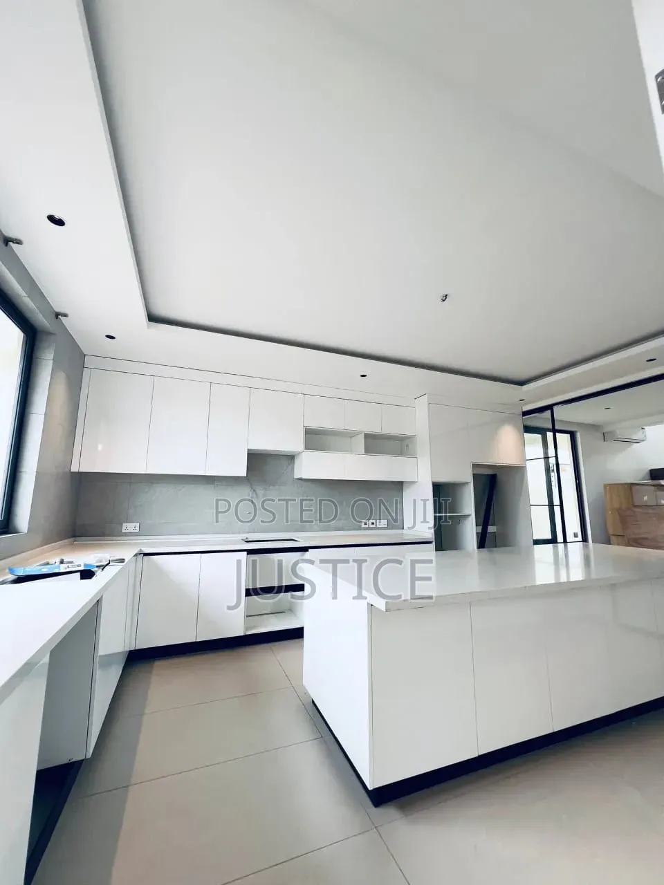 4bdrm House in Adjiringanor, Otano for sale