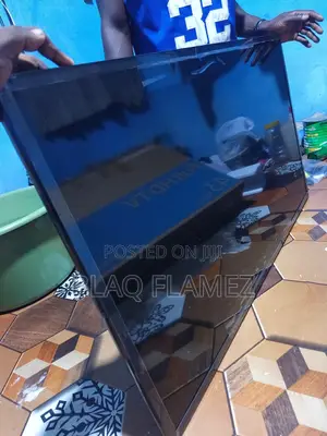 New Samsung 43" Satellite Tv