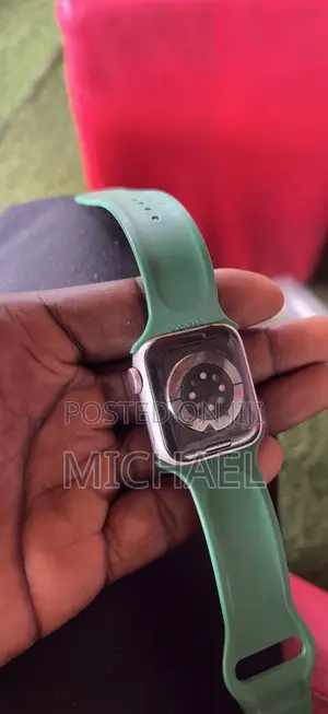 Apple Watch Series 6 GPS + Cellular