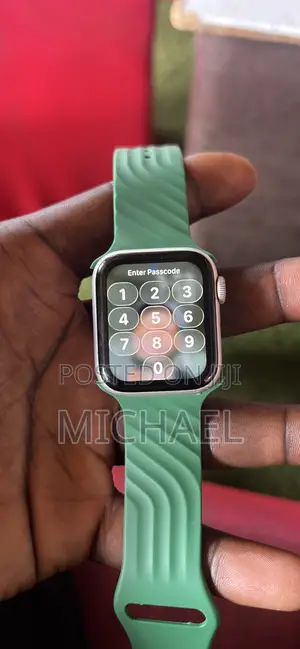 Apple Watch Series 6 GPS + Cellular