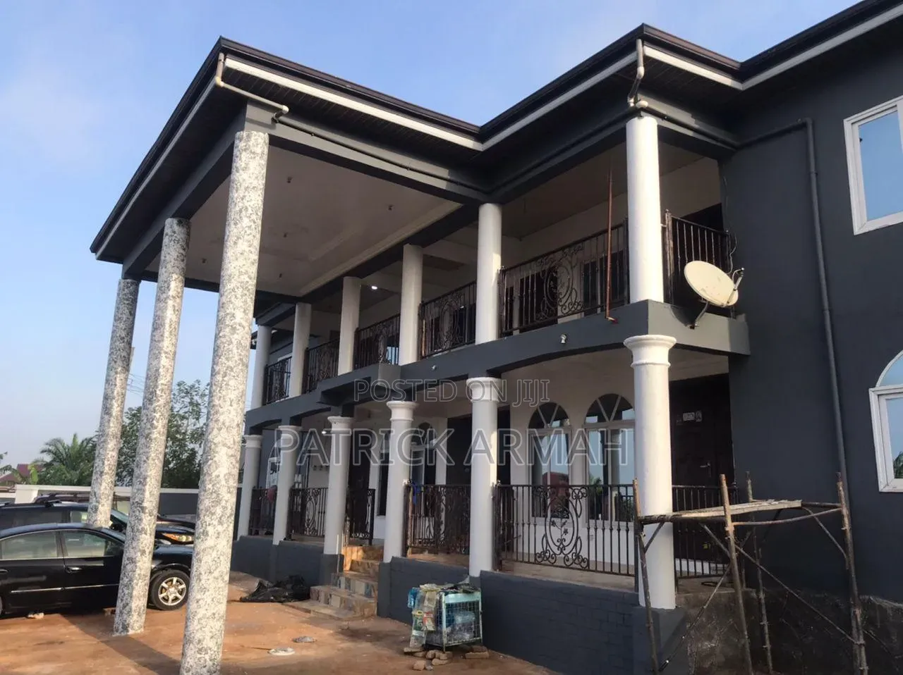 8bdrm Block of Flats in Kumasi Metropolitan for sale