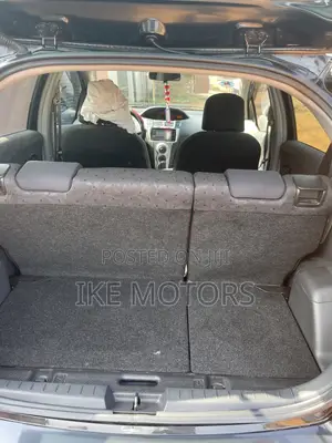 Toyota Vitz 1.3 AWD 3dr 2010 Black