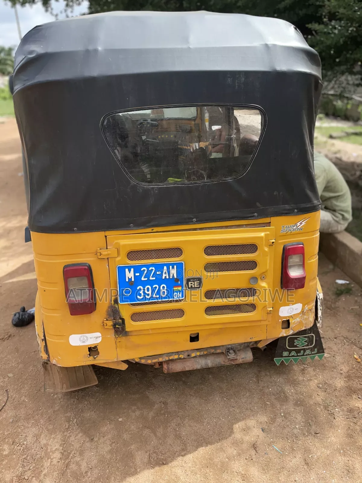 Bajaj RE 2022 Yellow
