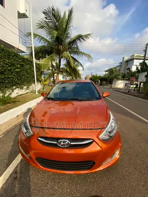 Hyundai Accent SE Hatchback 2017 Orange